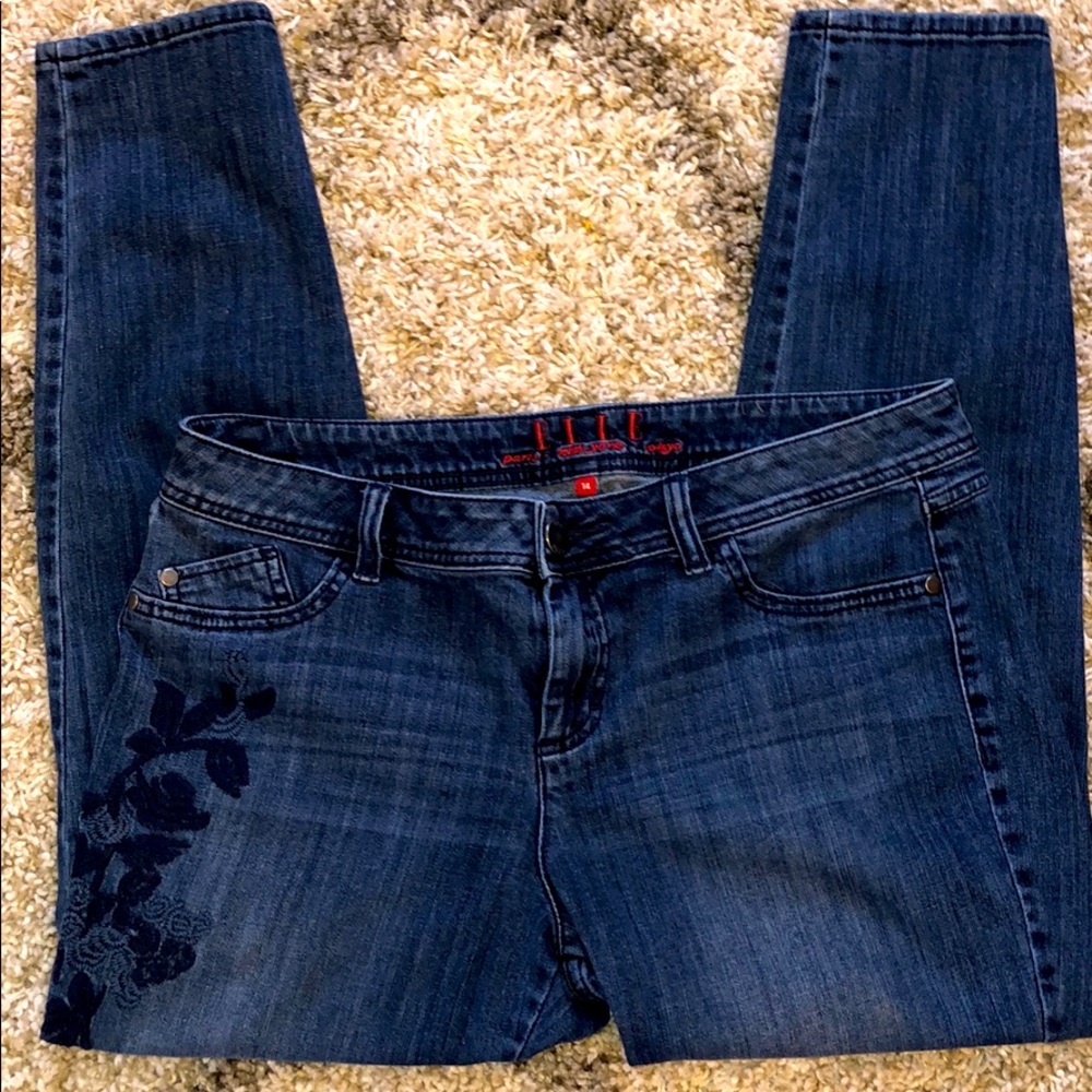 Elle Embroidered Floral Jeans